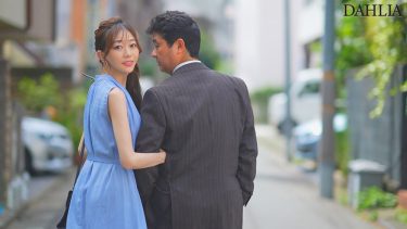 母から父を奪った愛人から大人の唾液キスとマン汁中出し誘惑接吻中出し同時性交 蒼山愛奈