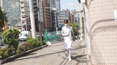 完全顔出し現役ナースをガチナンパ！白衣の天使がEDに悩む男を改善！ ギン勃ちしたら喜んで中出しセックスまでさせてくれました！ まいさん